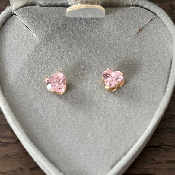 NEW! Pink Ice Heart Shaped Stud Earrings in Box - Picture 8 of 10